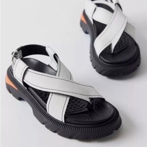 E8 by MIISTA Krishna Black & White Sandals UK 38